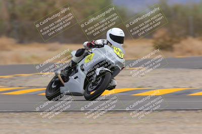 media/Sep-10-2022-SoCal Trackdays (Sat) [[a5bf35bb4a]]/Turn 6 (1140am)/